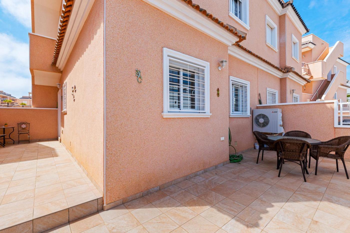 Penthouse Punta Prima Indoor&outdoor pool Appartement Torrevieja Buitenkant foto