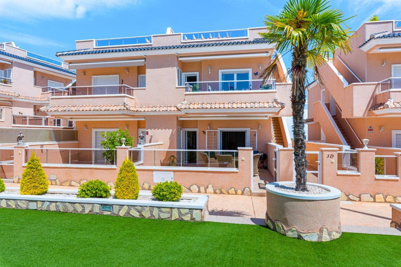 Penthouse Punta Prima Indoor&outdoor pool Appartement Torrevieja Buitenkant foto