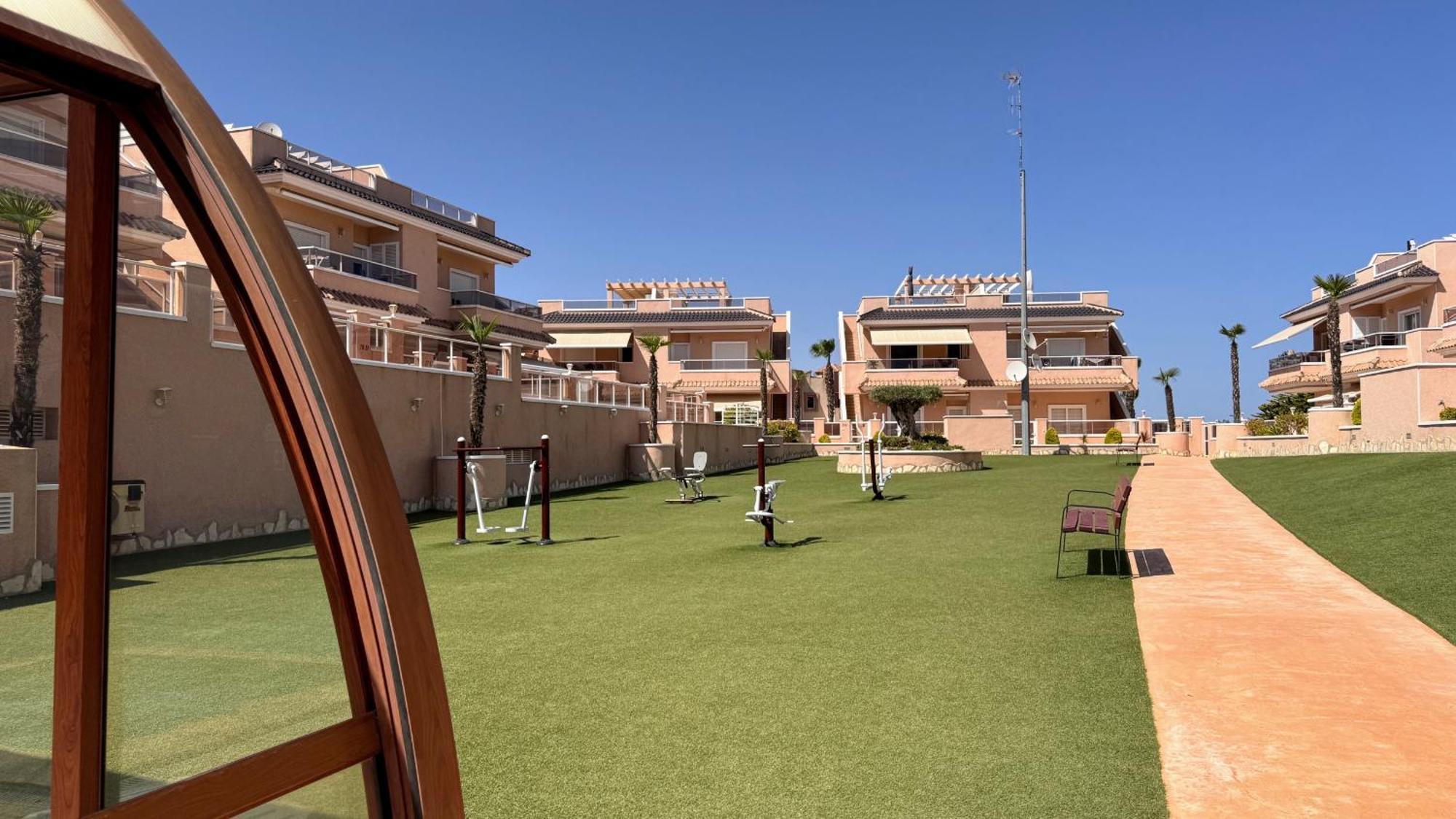 Penthouse Punta Prima Indoor&outdoor pool Appartement Torrevieja Buitenkant foto